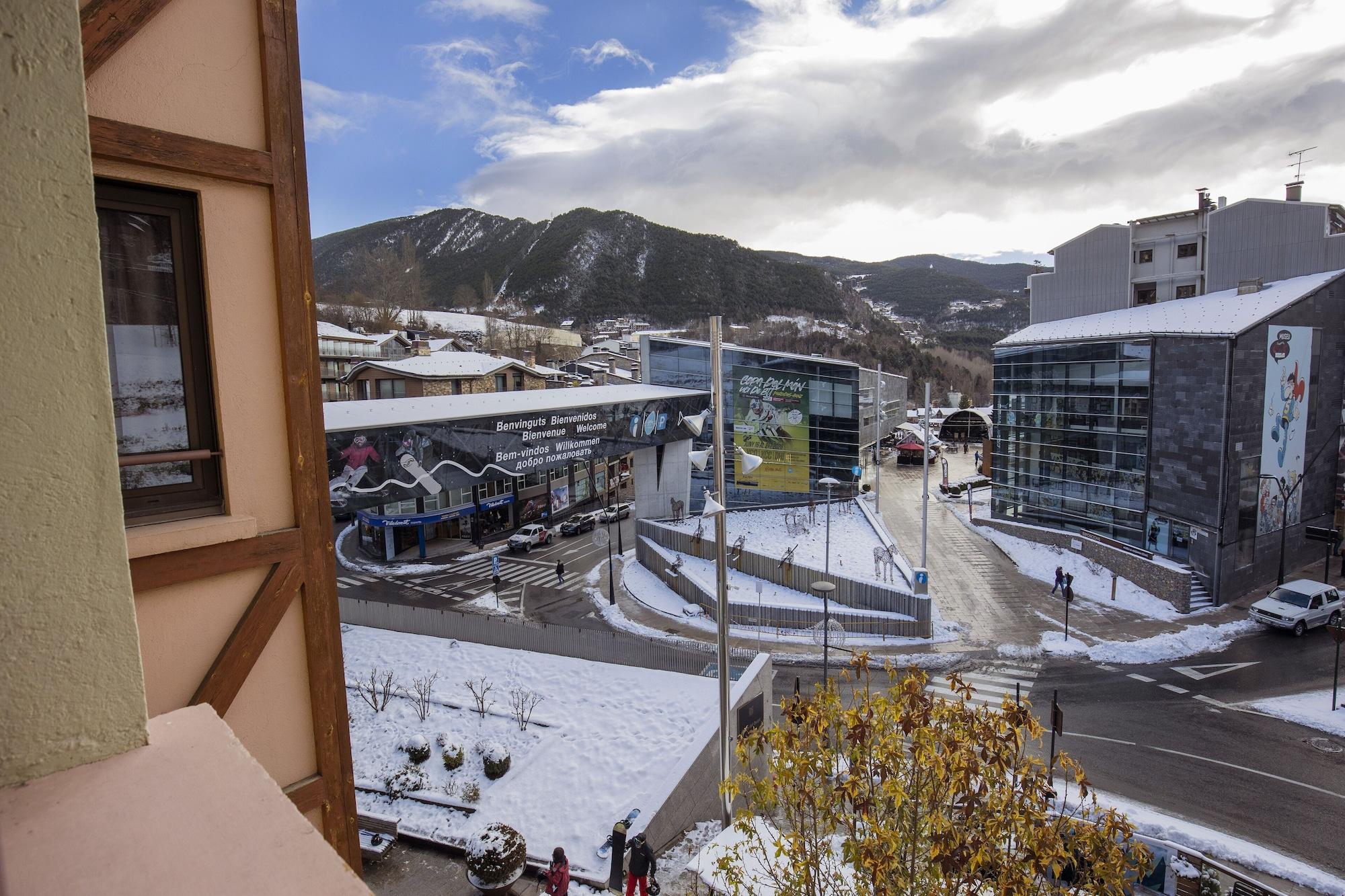 لا ماسانا Font Andorra Hostel المظهر الخارجي الصورة